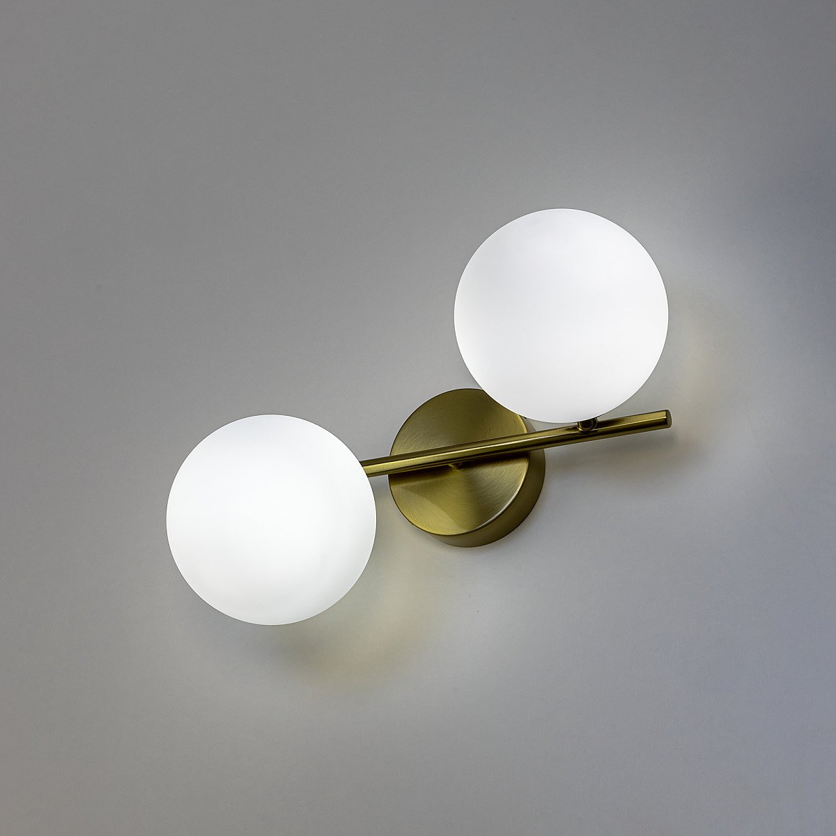 Настенное бра Citilux Ronny CL242323