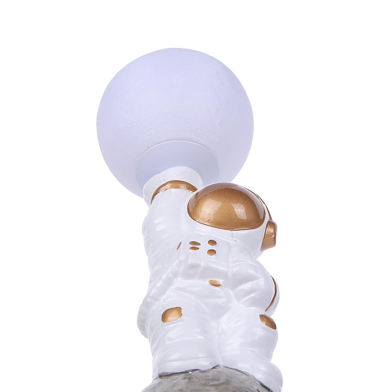 8207/1T Настольная лампа Lumion Atlas 8207/1T