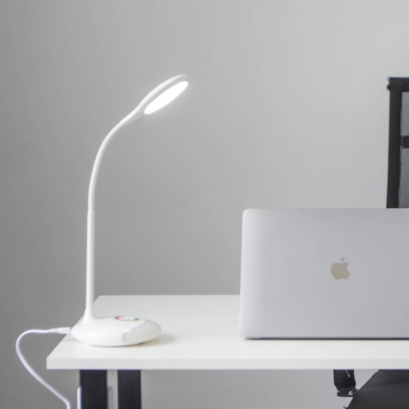 TLD-535 White/LED/250Lm/5500K/Dimmer Настольная лампа Uniel TLD-535 White/LED/250Lm/5500K/Dimmer