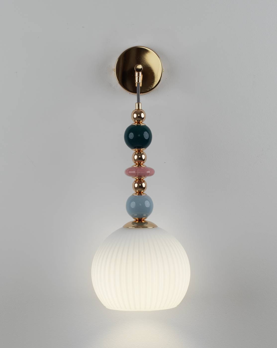 V11171-1W Настенное бра Moderli Charm V11171-1W