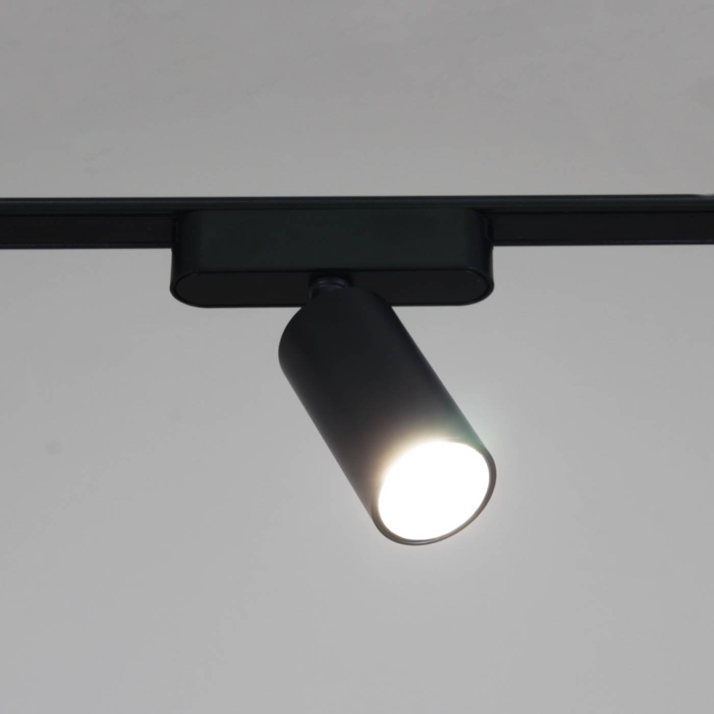 Трековый светильник Reluce 13005-9.3-001UR magnetic LED12W BK CCT+SMART
