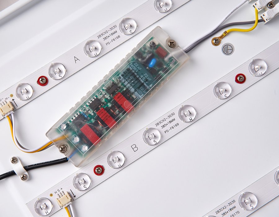 Потолочный светодиодный светильник Ambrella Crystal FF76