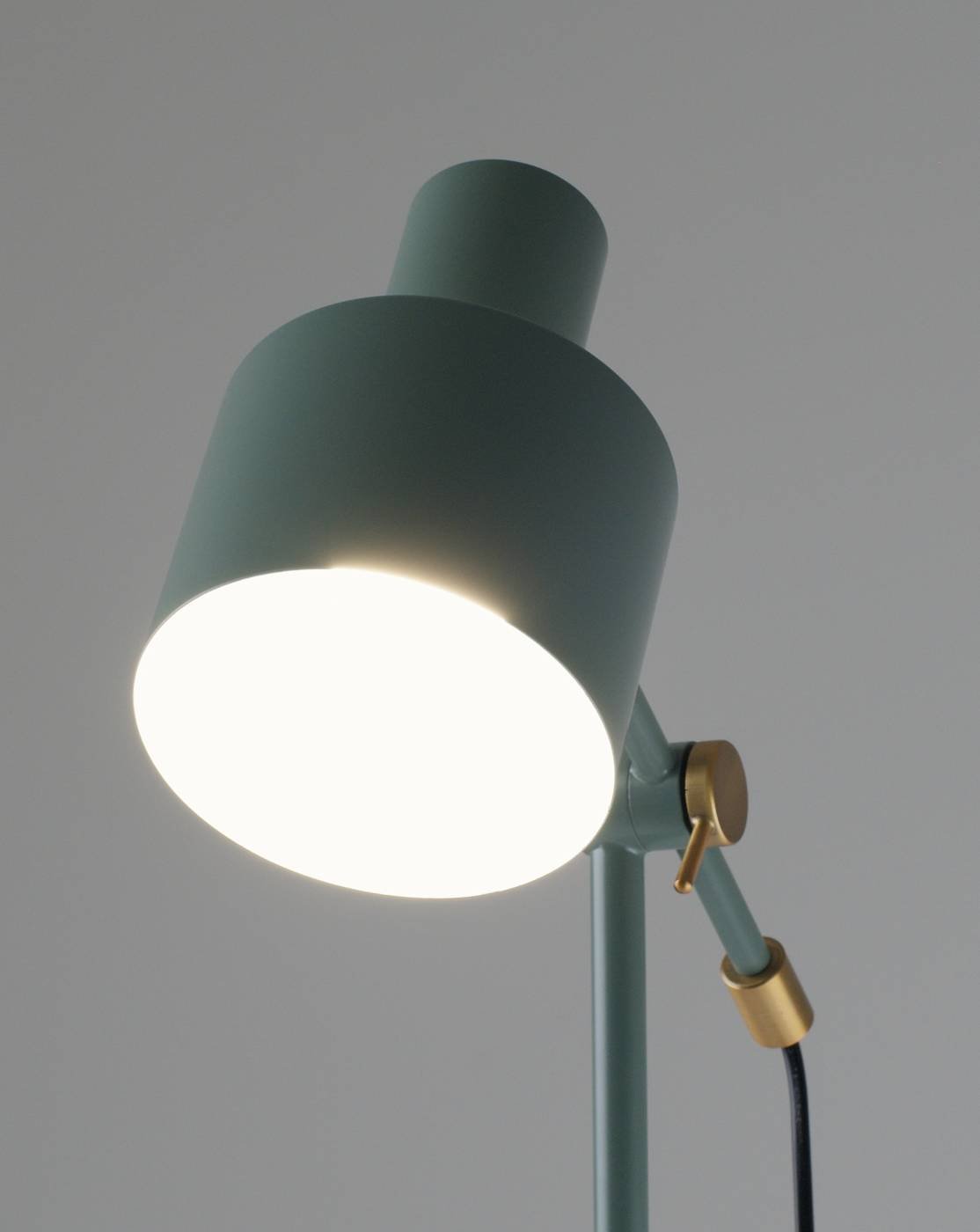 Торшер Moderli Artis V11269-1F