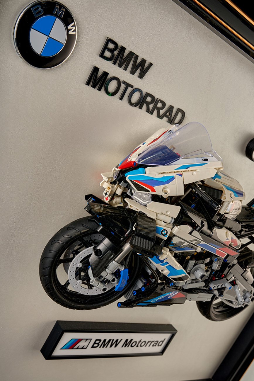 TD121 Картина настенная Teona Decor BMW S1000RR TD121