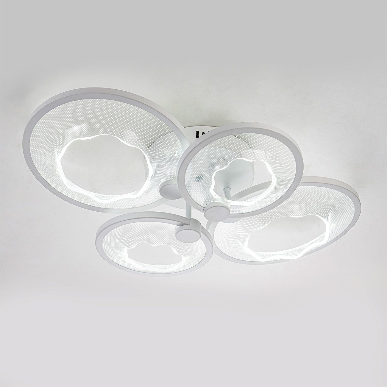 Потолочная люстра Escada 10261/4LED
