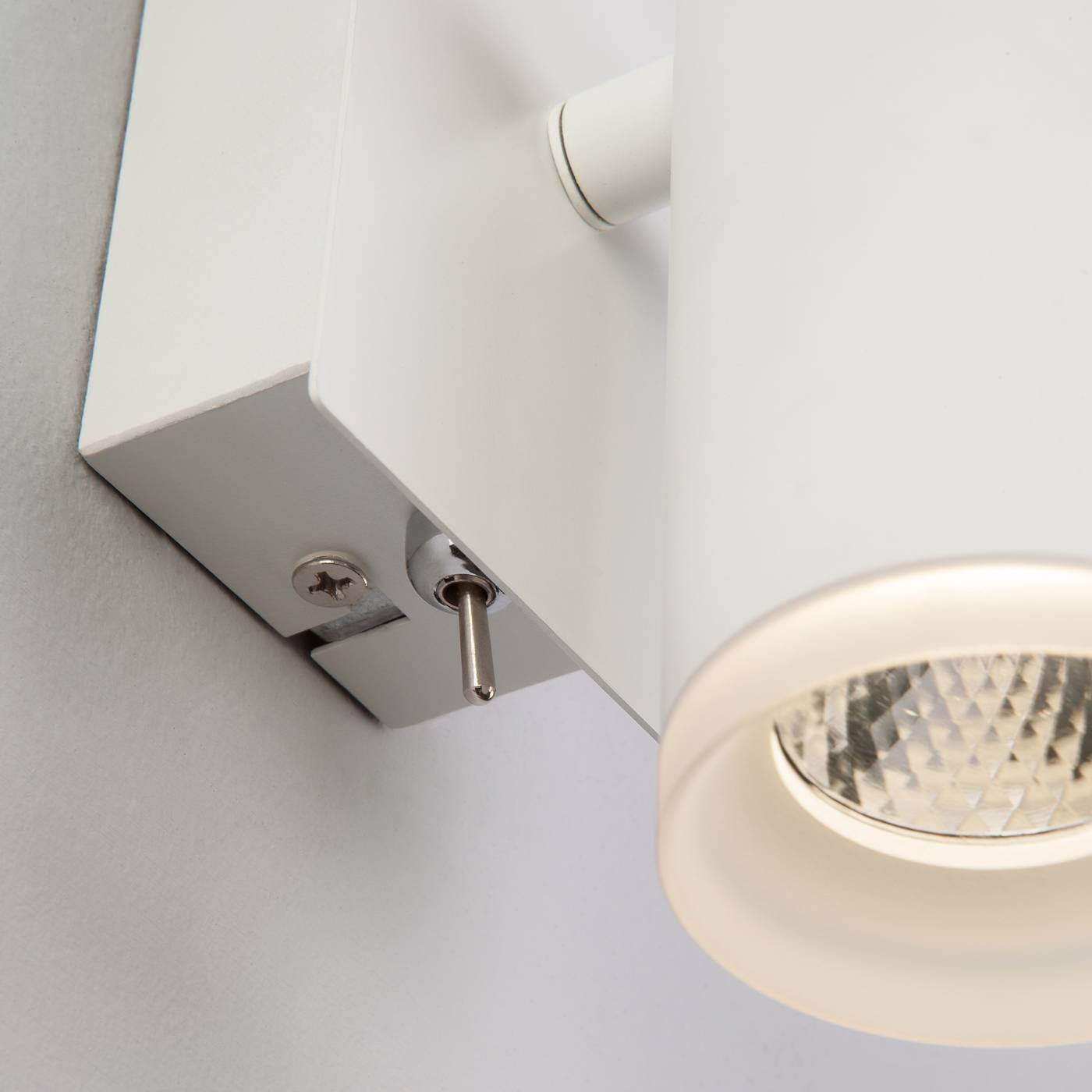 20067/1 LED белый Светильник спот Eurosvet Holly 20067/1 LED белый 5W