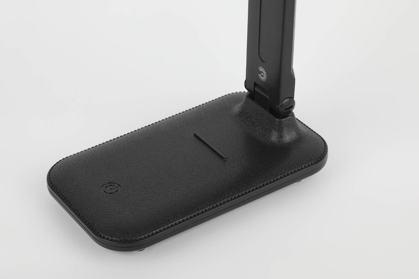 Настольная лампа ЭРА NLED-495 NLED-495-5W-BK