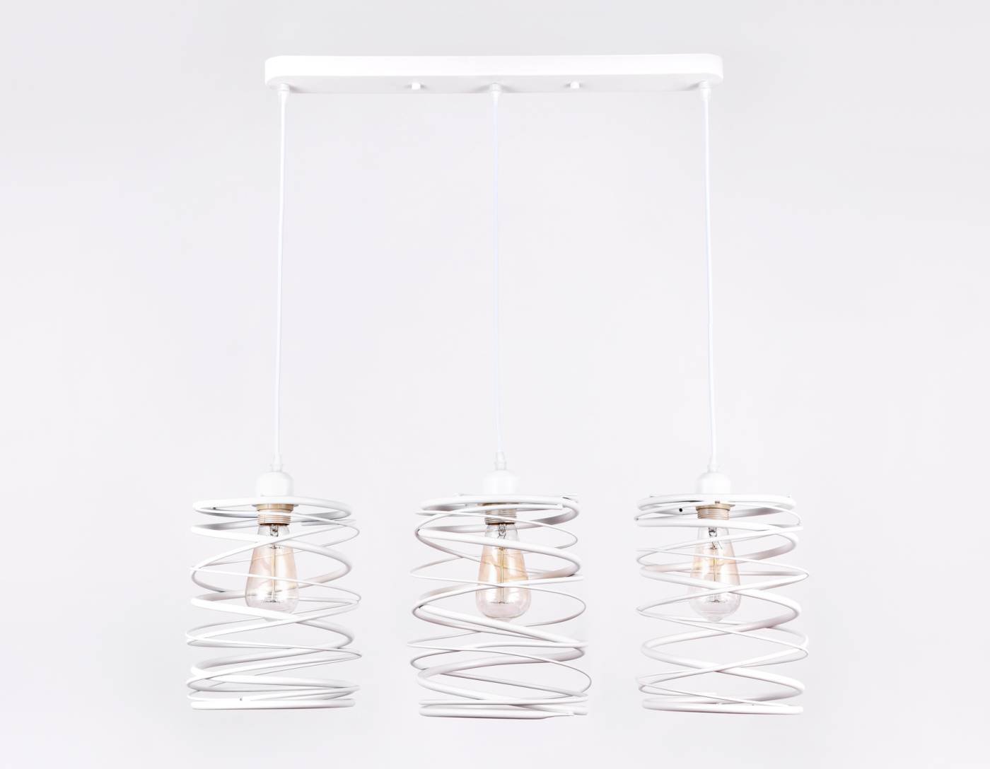 Светильник подвесной Ambrella Traditional TR8402