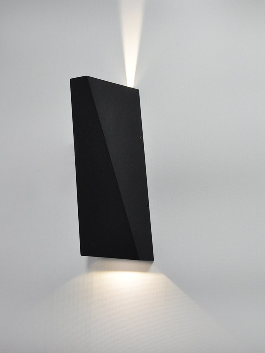 Уличный настенный светильник Elvan GW-807A-6W-WW-Bk