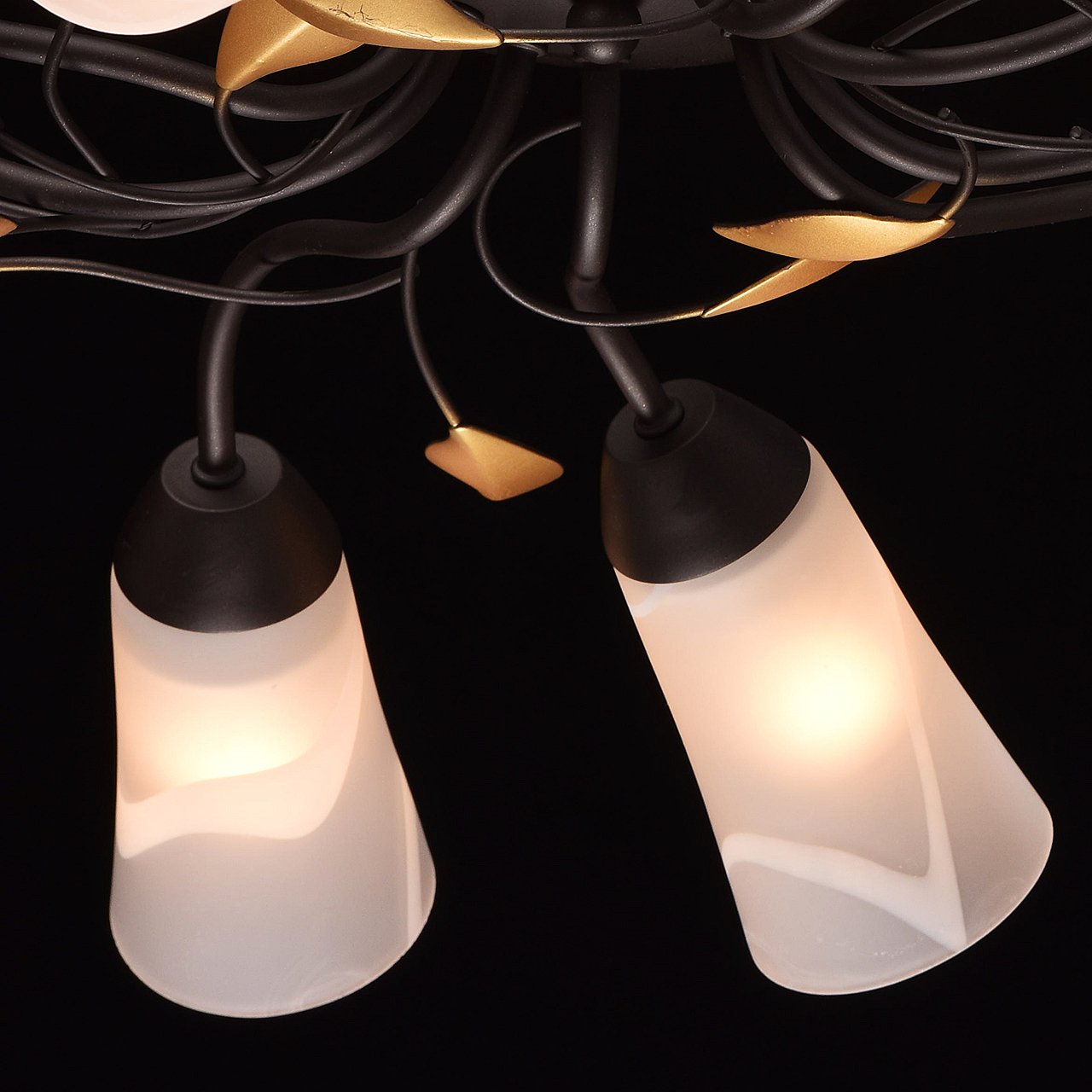 Потолочная люстра MW Light Восторг 242015410