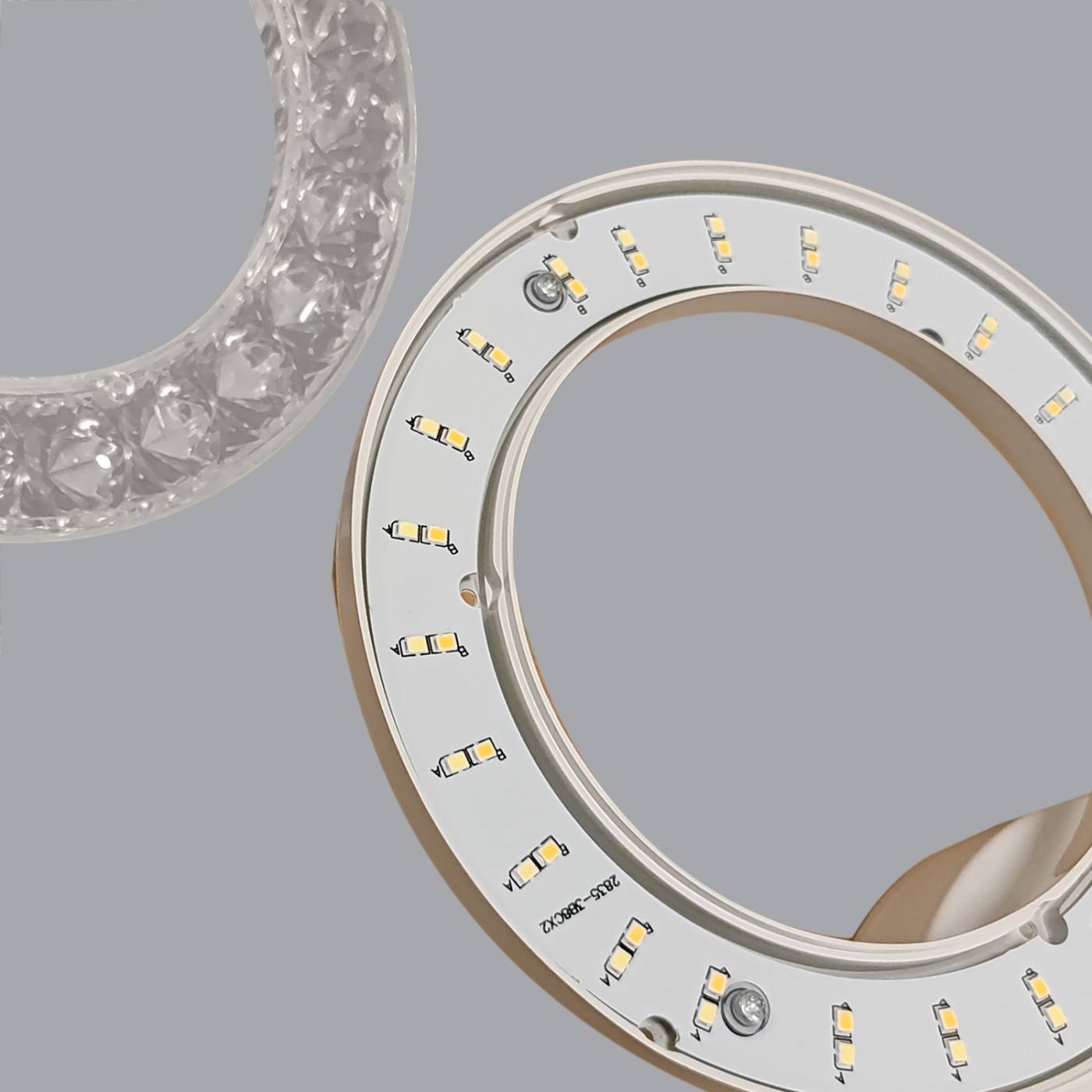 Потолочная люстра Reluce 09847-0.3-05A WH