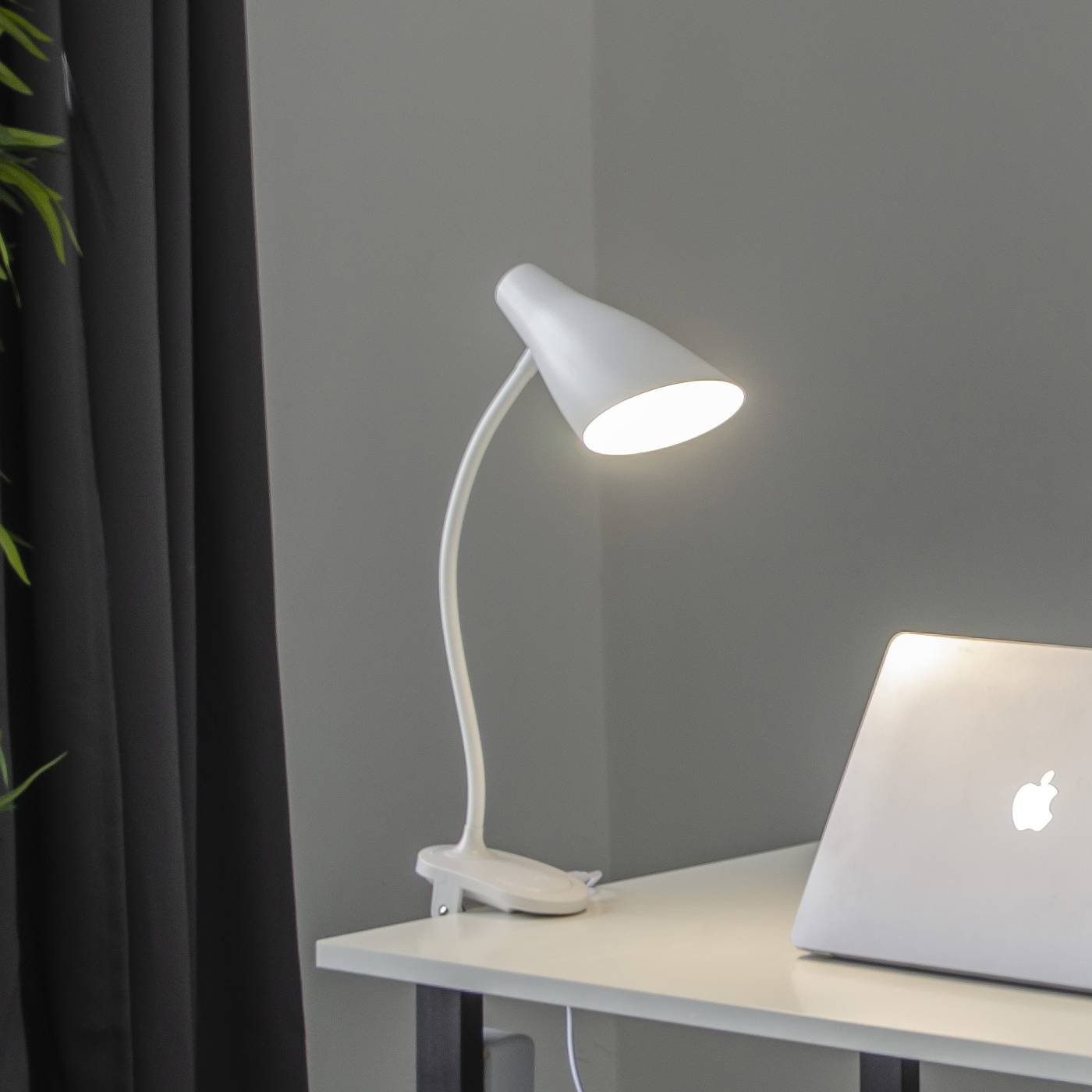 TLD-563 White/LED/360Lm/4500K/Dimmer Настольная лампа Uniel TLD-563 White/LED/360Lm/4500K/Dimmer