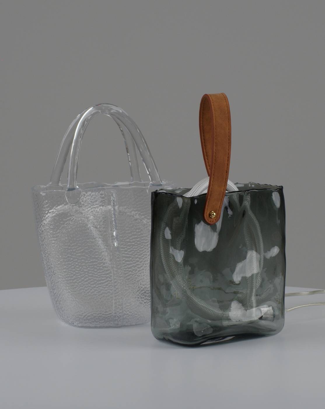 Декоративная лампа Moderli Bag V11674-TL