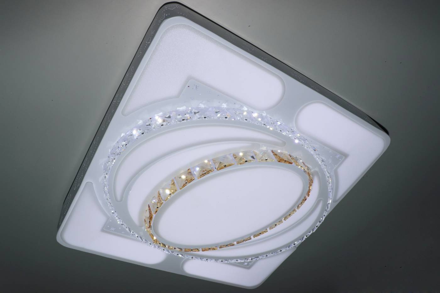 Потолочная светодиодная люстра LED Natali Kovaltseva INNOVATION STYLE 3526