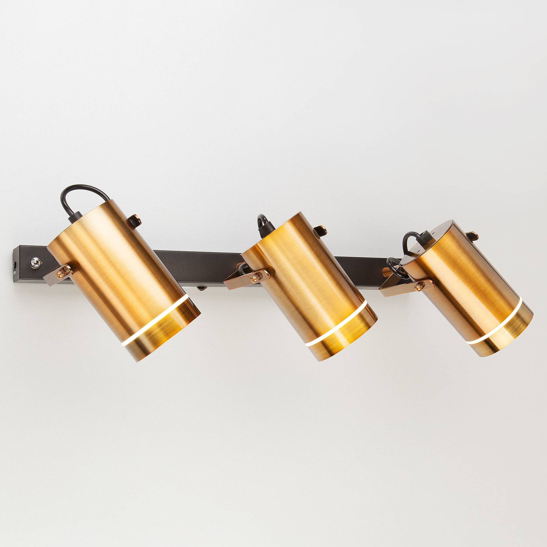 20063/3 LED античная бронза Светильник спот Eurosvet Bronze 20063/3 LED античная бронза 27W