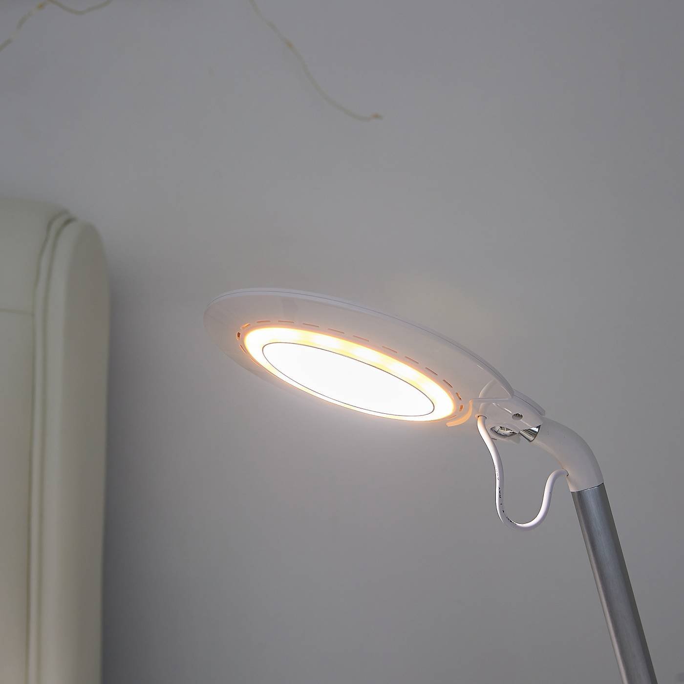 Настольная лампа Uniel TLD-547 White/LED/400Lm/3300-6000K/Dimmer