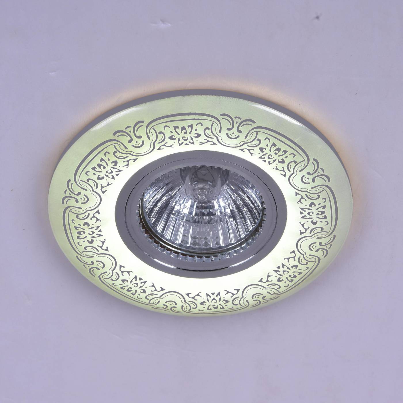 Встраиваемый светильник Reluce 09502-9.0-001MN MR16+LED3W WH/CR