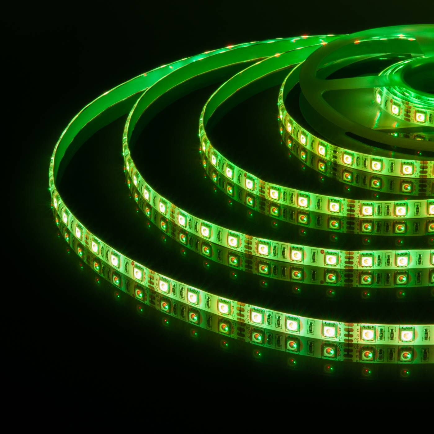 Лента светодиодная 60Led 14,4W IP65 мульти (5050 12V 60Led 14,4W IP65 RGB) LED лента Elektrostandard Лента 12V Лента светодиодная 60Led 14,4W IP65 мульти (5050 12V 60Led 14,4W IP65 RGB) a034876