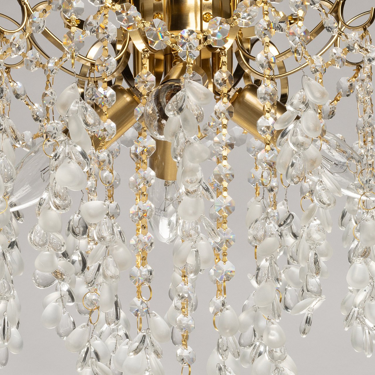 Подвесная люстра De Markt Бриз 230011504