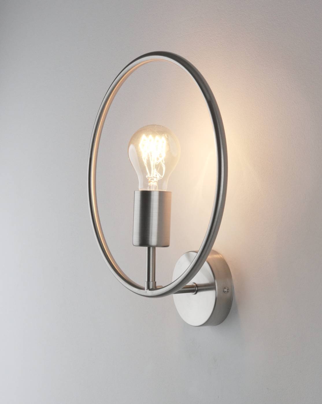 Настенное бра Moderli Sachara V11584-1W