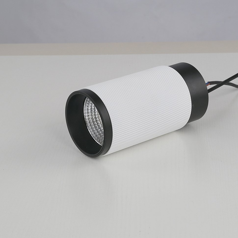 Накладной светильник iLEDEX TECHNICAL Delta 1954-10W-3000K-36 BK+WH