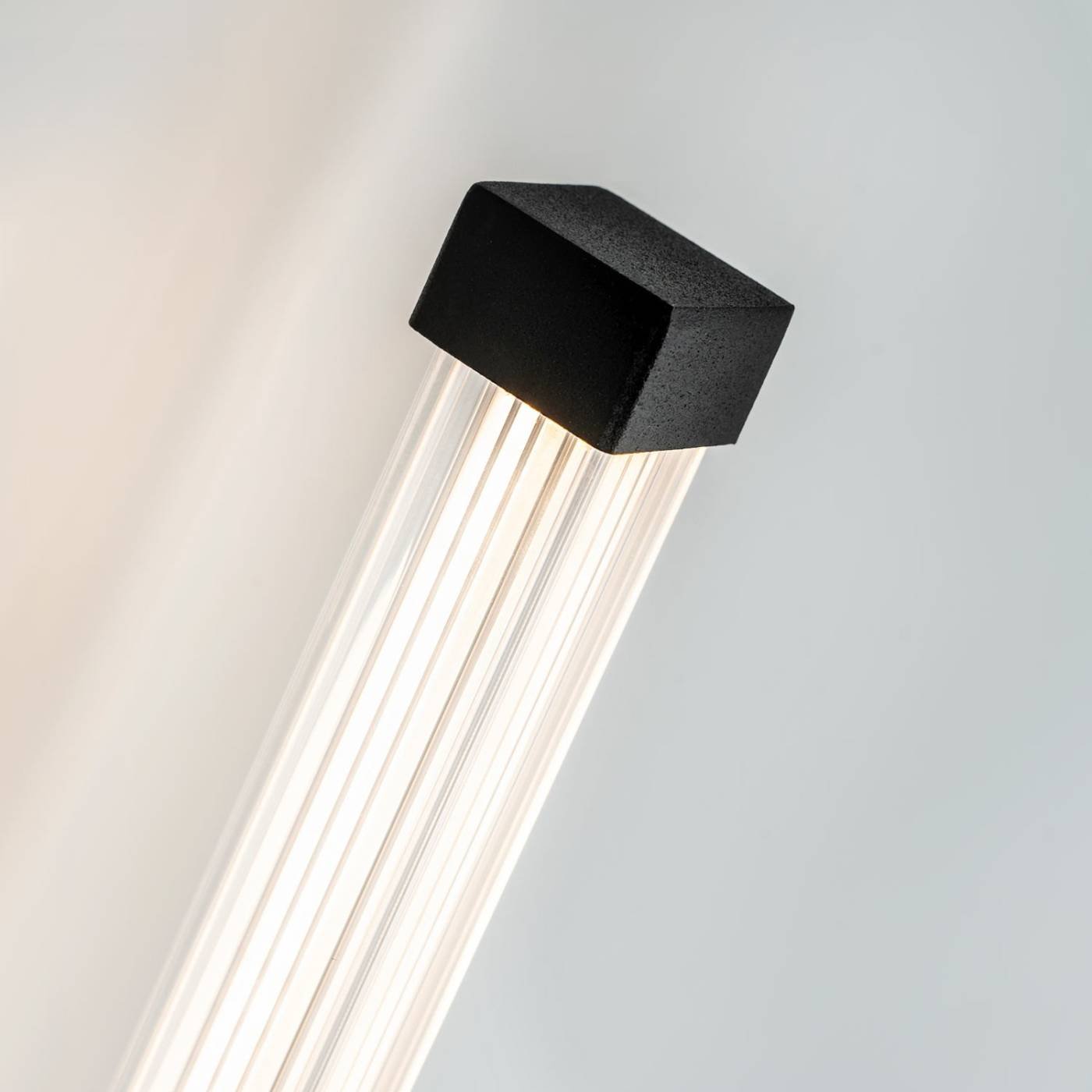 L2242-800 BK Настенный светильник L LED4U L2242-800 BK