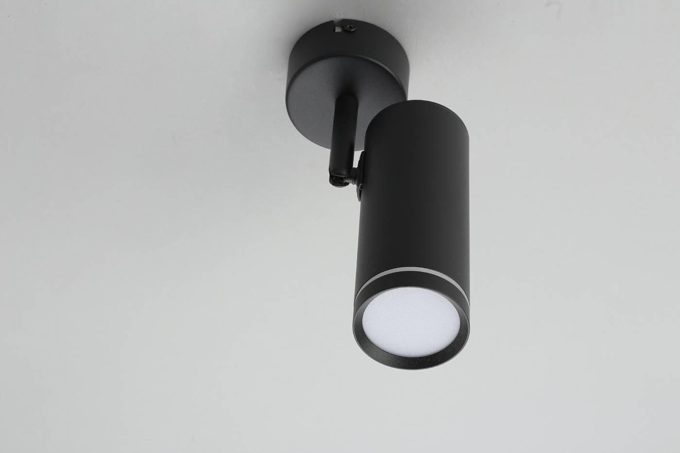 OML-102209-12 Светильник спот Omnilux Deruta OML-102209-12