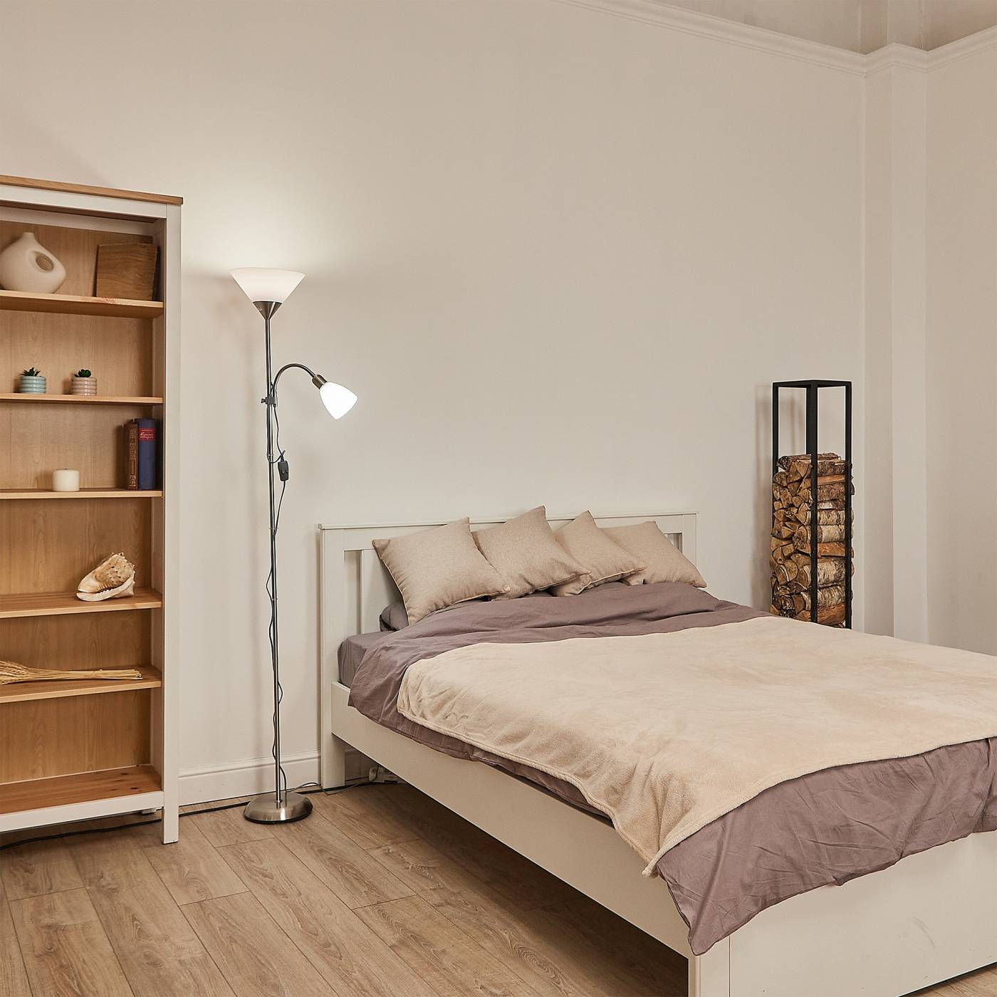 UML-T520 E27+E14 SILVER/WHITE Торшер Uniel UML-T520 E27+E14 SILVER/WHITE