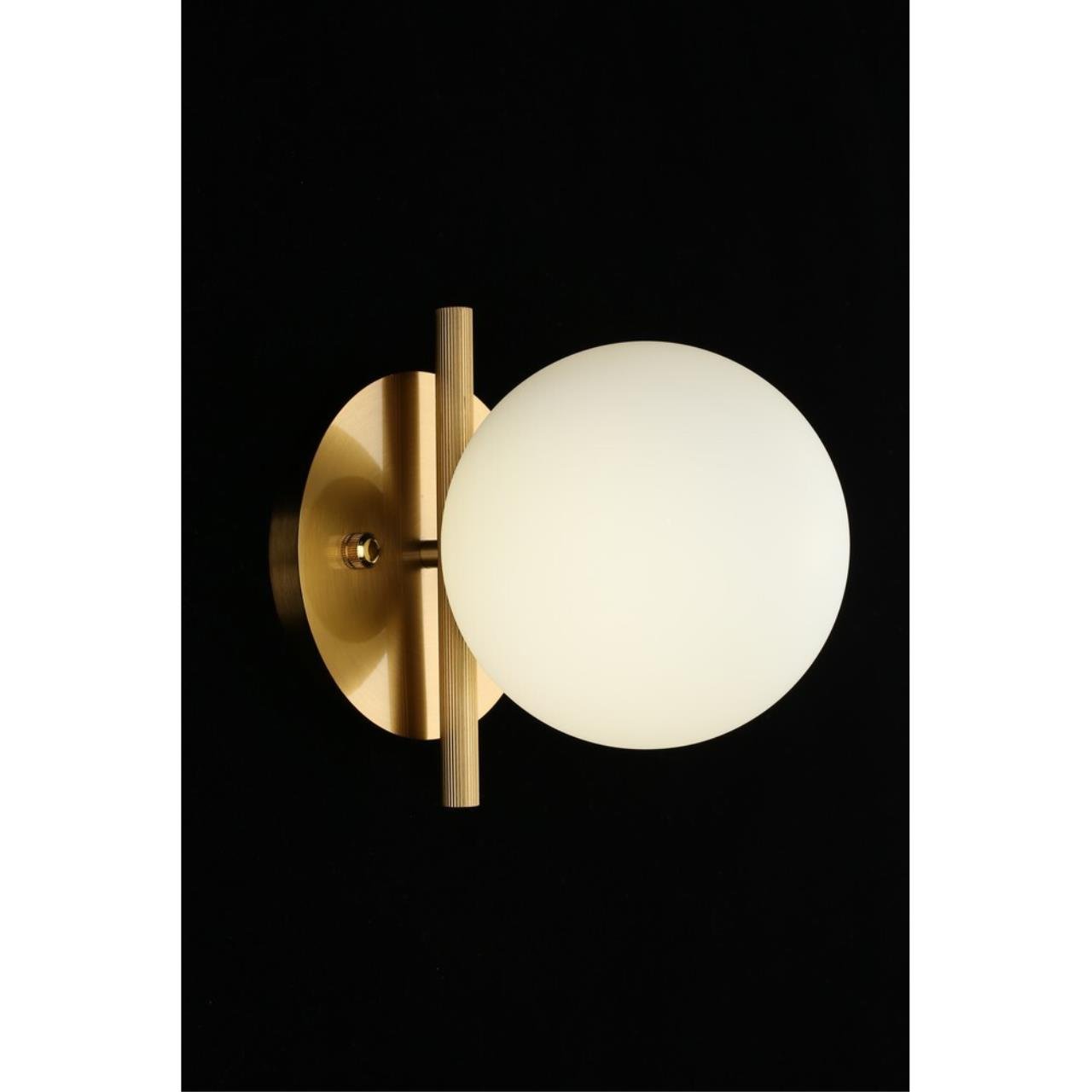 Настенное бра Aployt Penelopa APL.643.01.01