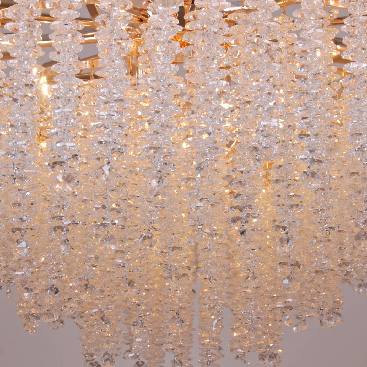 Подвесная люстра Reluce 02098-0.4-800 MX GD