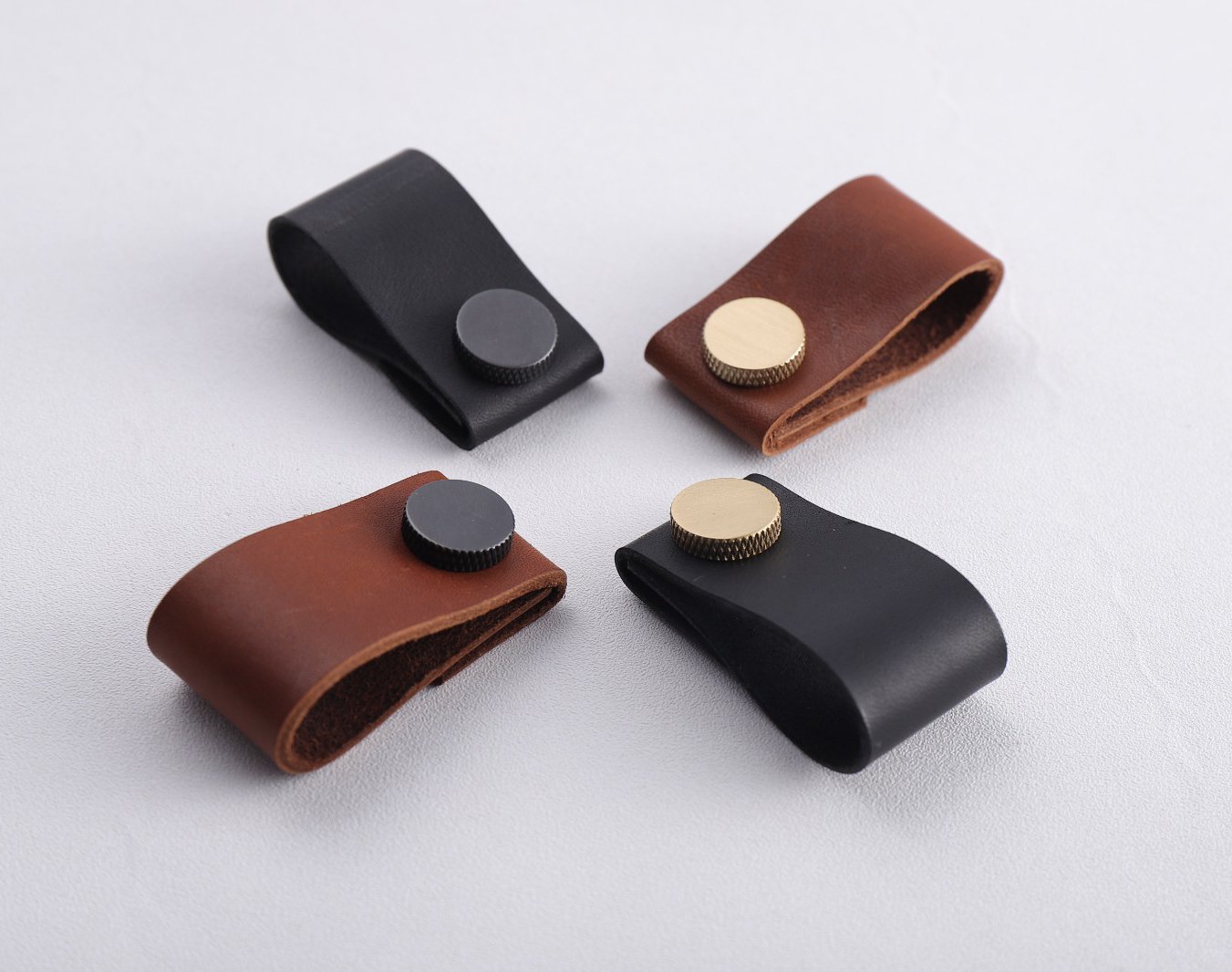 Ручка-петля Delight Collection HK007 HK007 brass/black