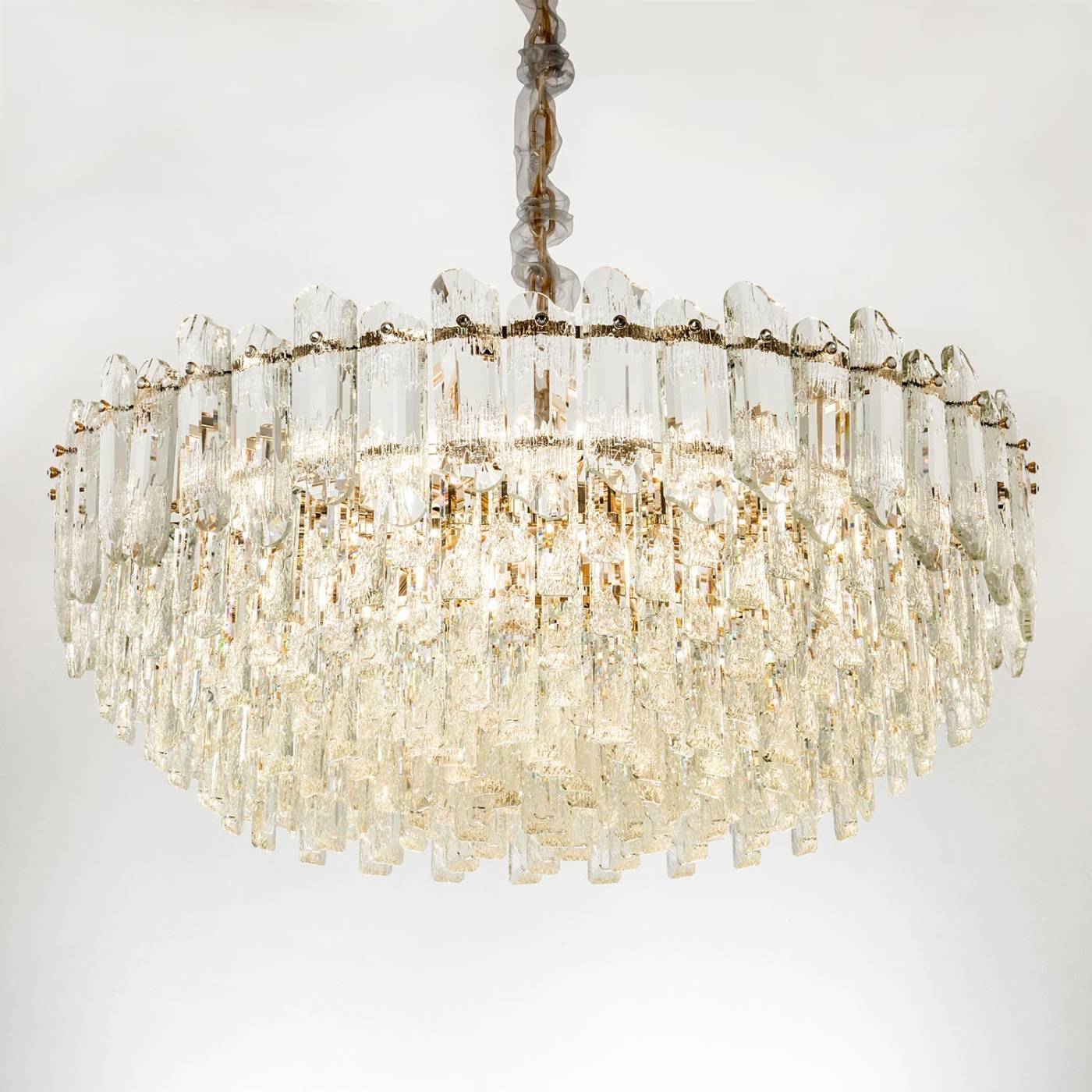 ML.7083.18 GD Подвесная люстра ML Modelux ML.7083.18 GD
