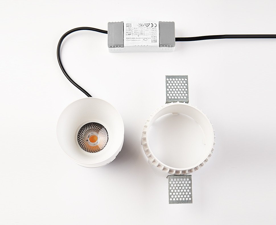 Встраиваемый светильник Italline IT08 IT08-8021 white 4000K