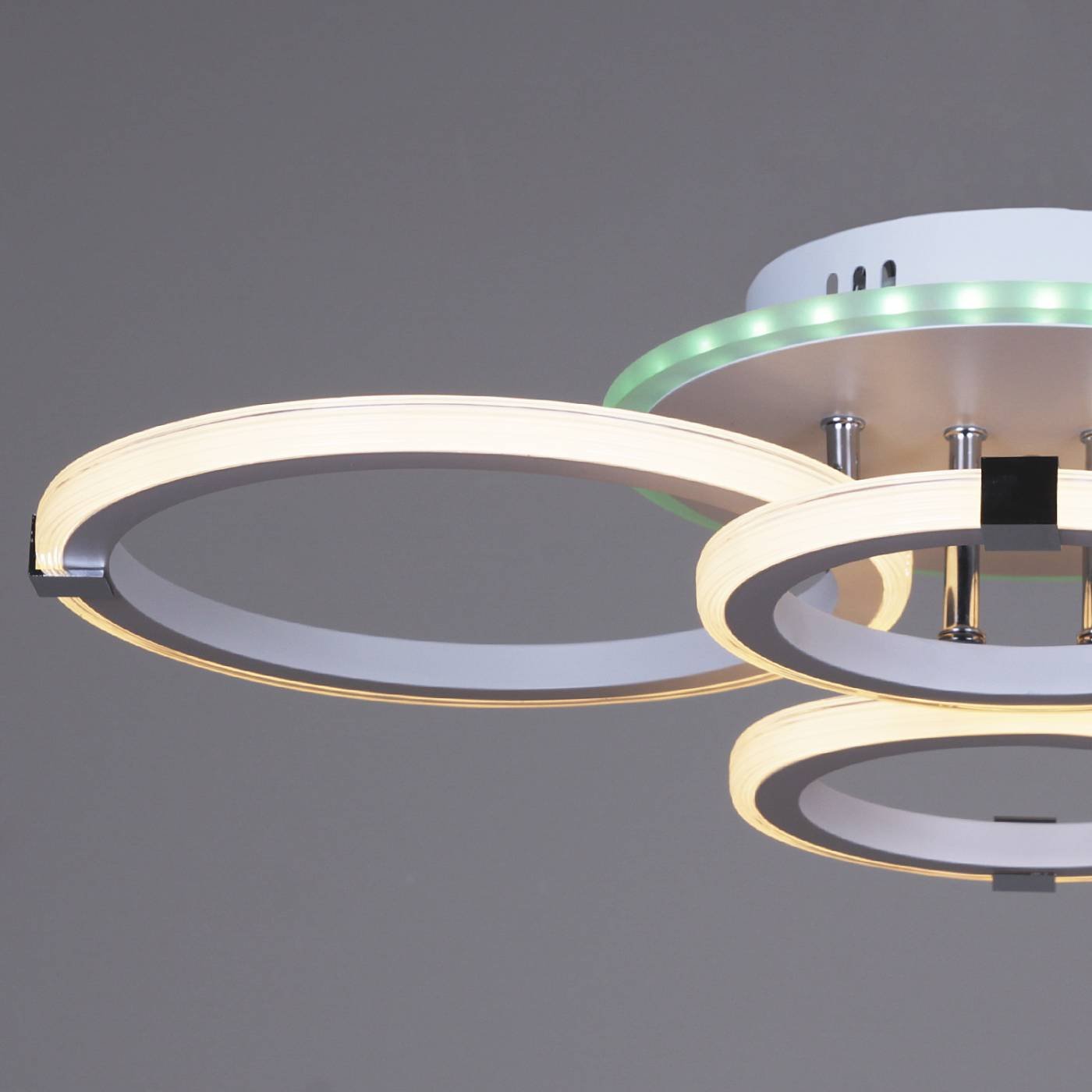 Потолочная люстра Reluce 06319-3.3-04 WH+CR (RGB)