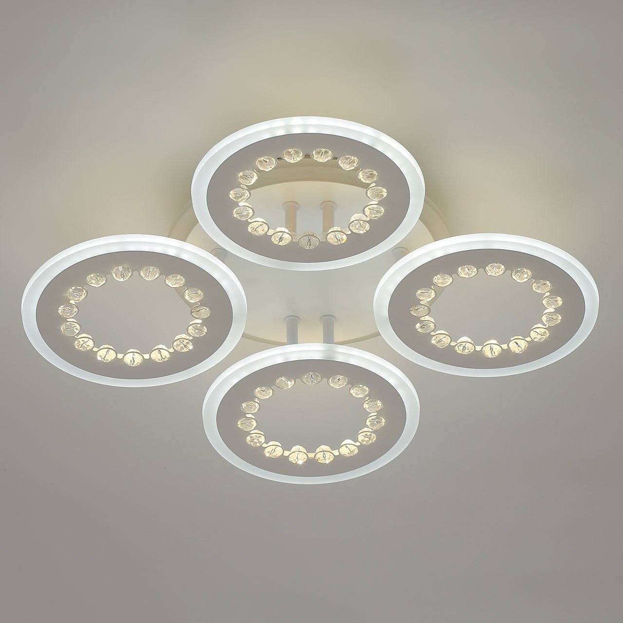 424013505 Потолочная люстра De Markt Мадлен 424013505