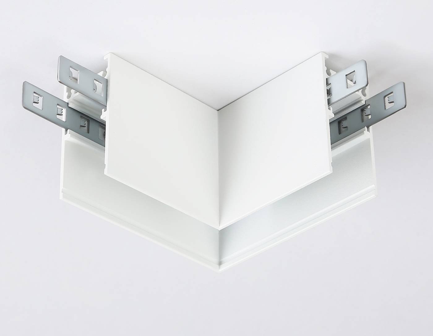 Коннектор угловой для накладного шинопровода Magnetic Ambrella Track System GL3369