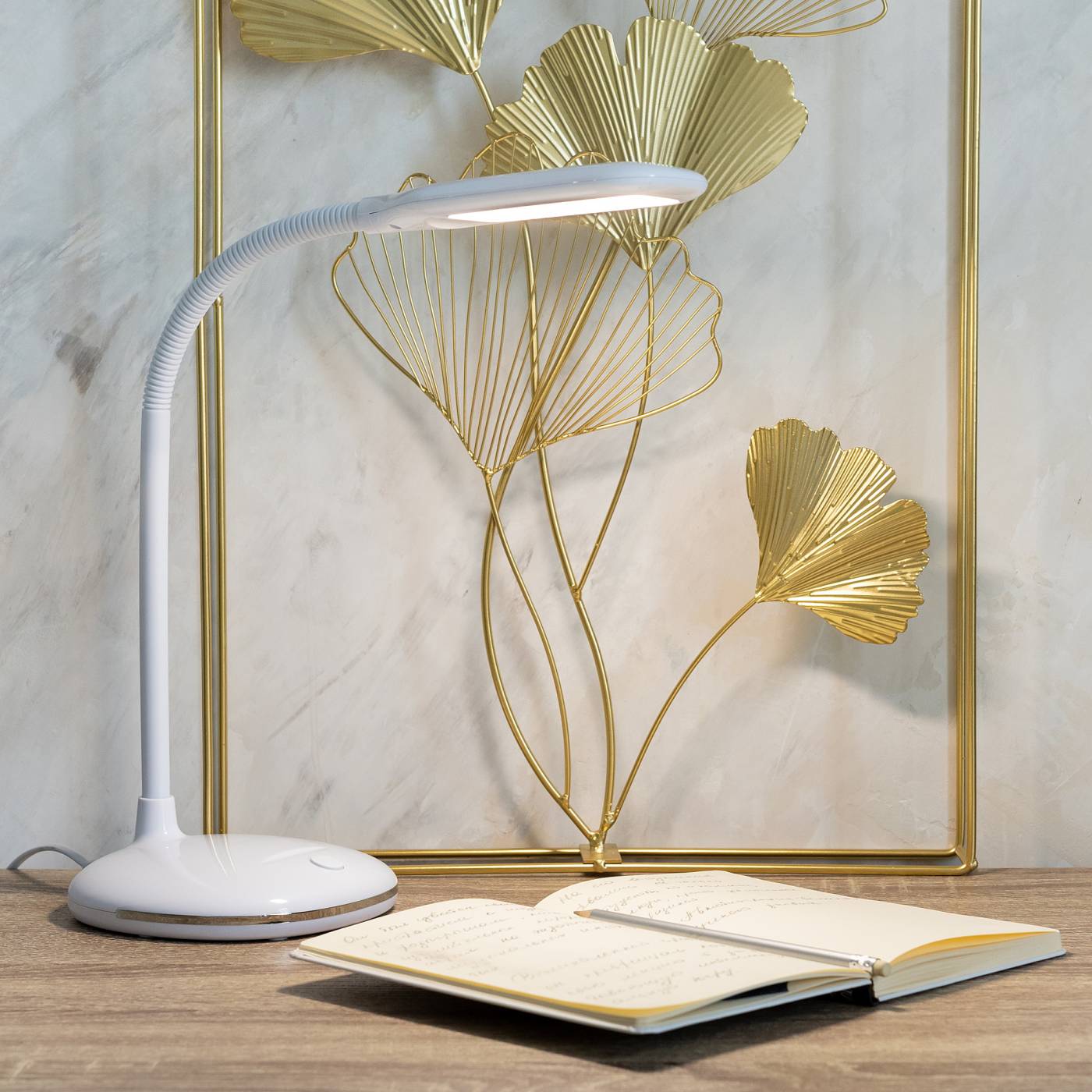 TLD-561 White/LED/450Lm/4500K Настольная лампа Uniel TLD-561 White/LED/450Lm/4500K