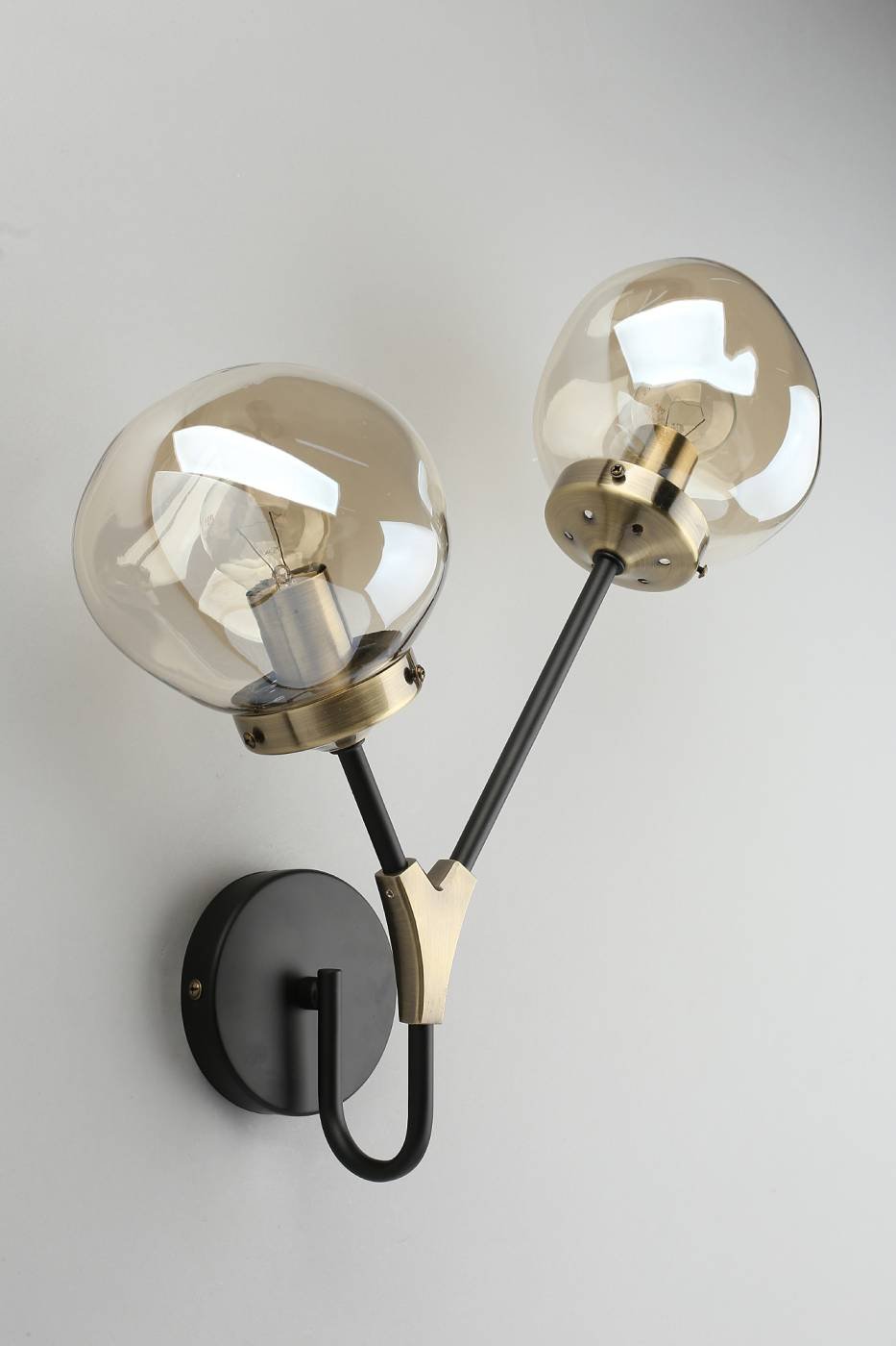 Настенное бра Omnilux Crotone OML-95101-02