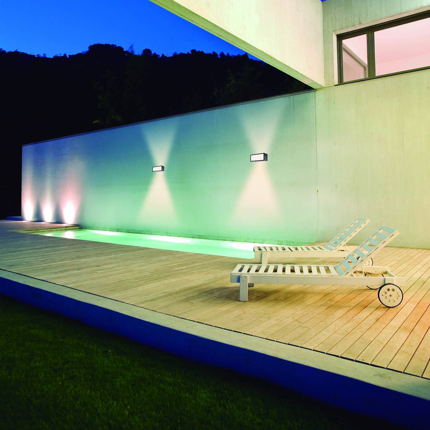 Уличный настенный светильник Mantra Cancun 9096