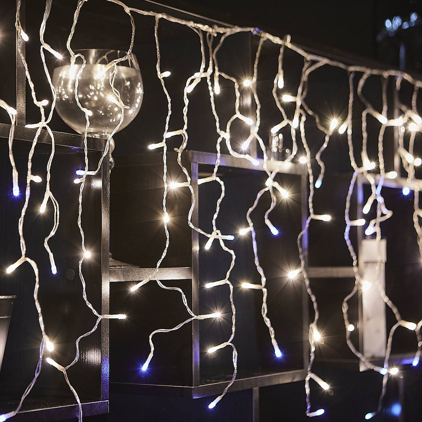 Бахрома светодиодная с эффектом мерцания, 3м Uniel ULD-B3010-200/TTK WARMWHITE-WHITE IP44