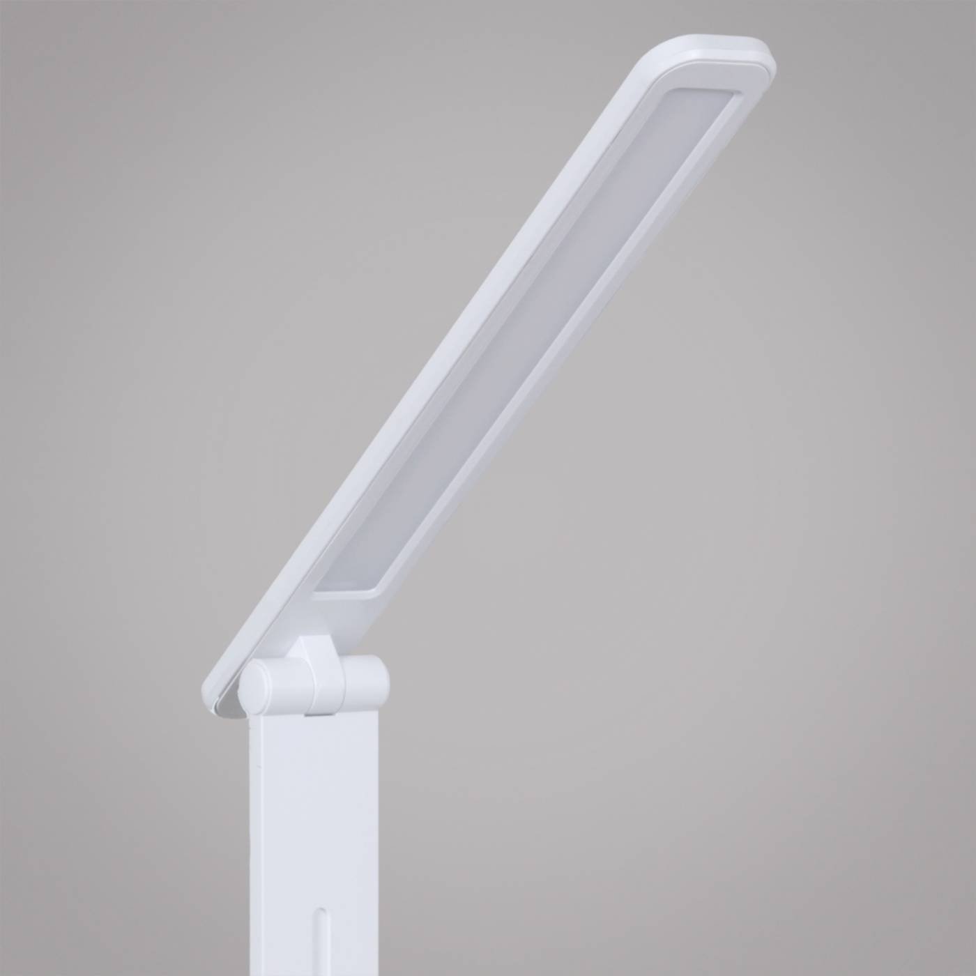 Настольная лампа Reluce 00625-0.7-02 WHITE