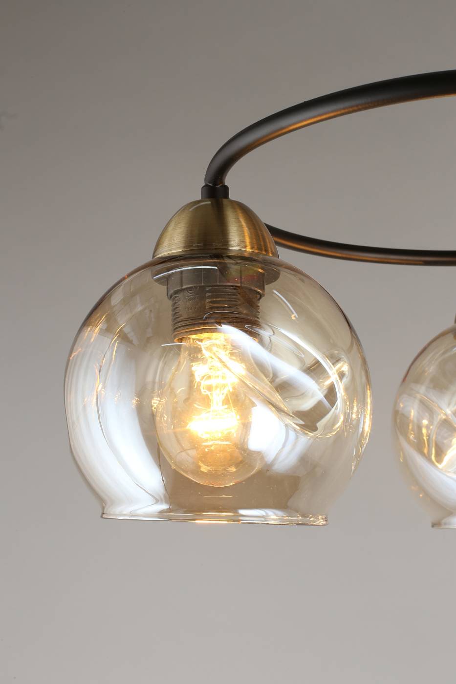 Потолочная люстра Omnilux Carini OML-95007-06