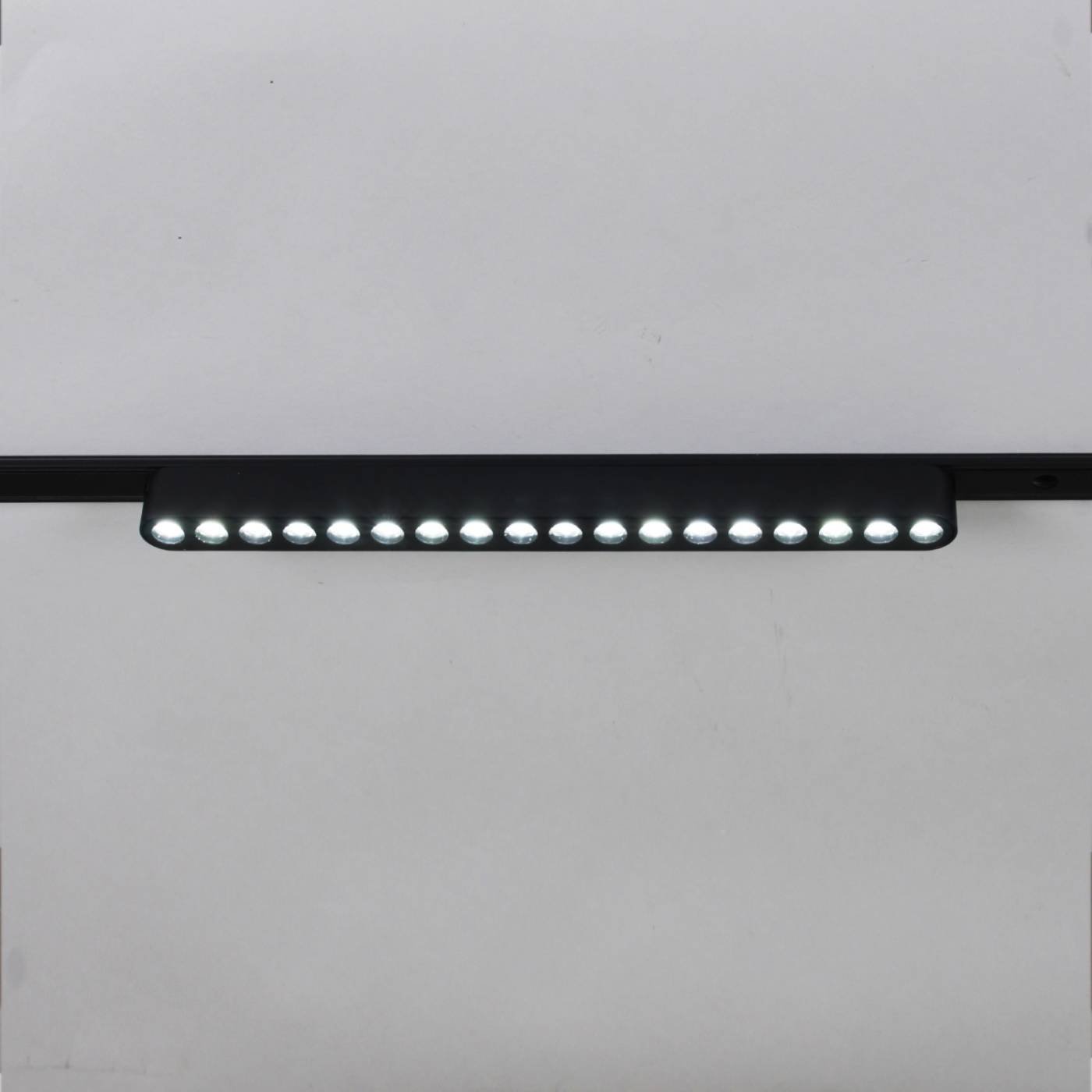 Трековый светильник Reluce 13002-9.3-001UR magnetic LED16W BK CCT+SMART