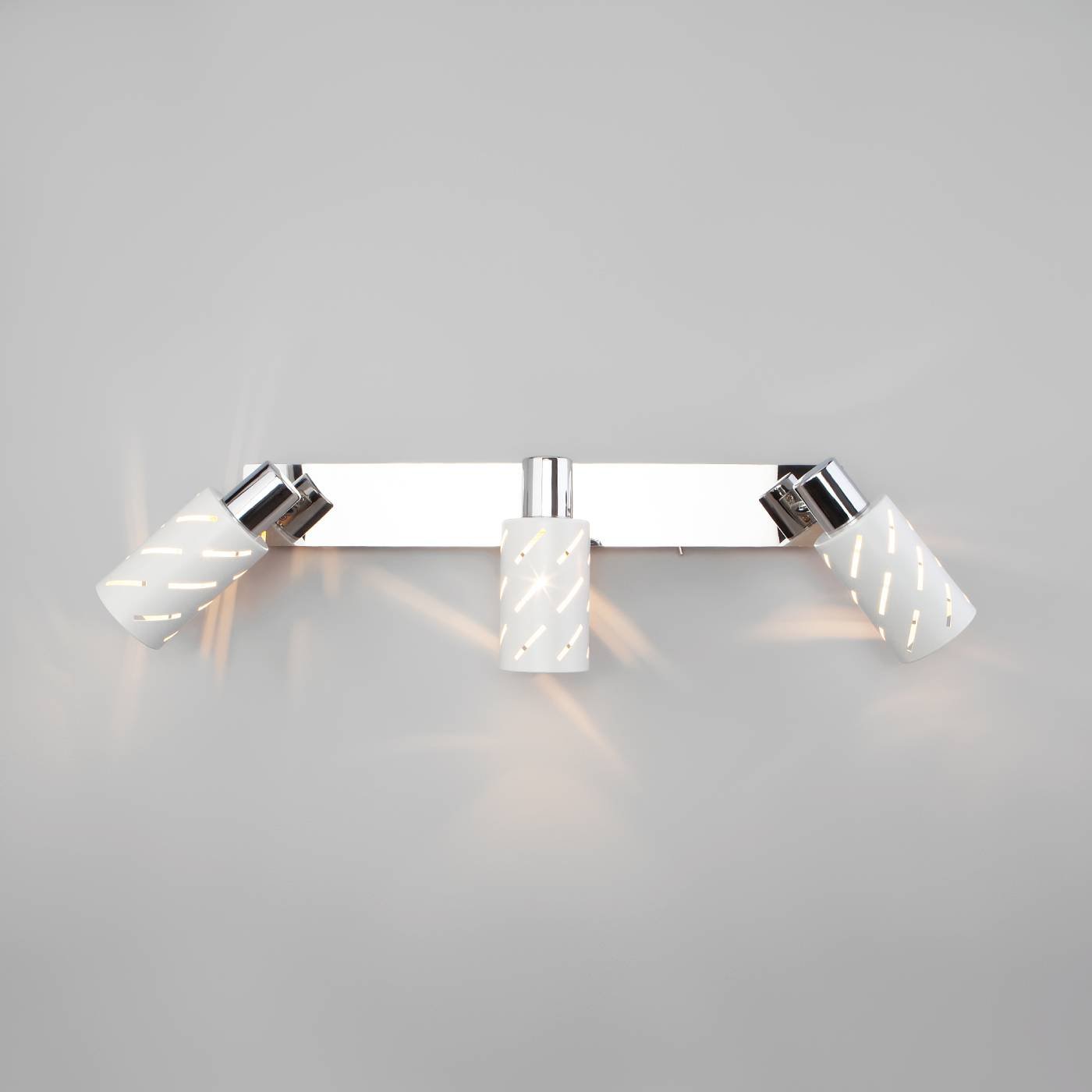 20090/3 белый/хром Светильник спот Eurosvet Fente 20090/3 белый/хром