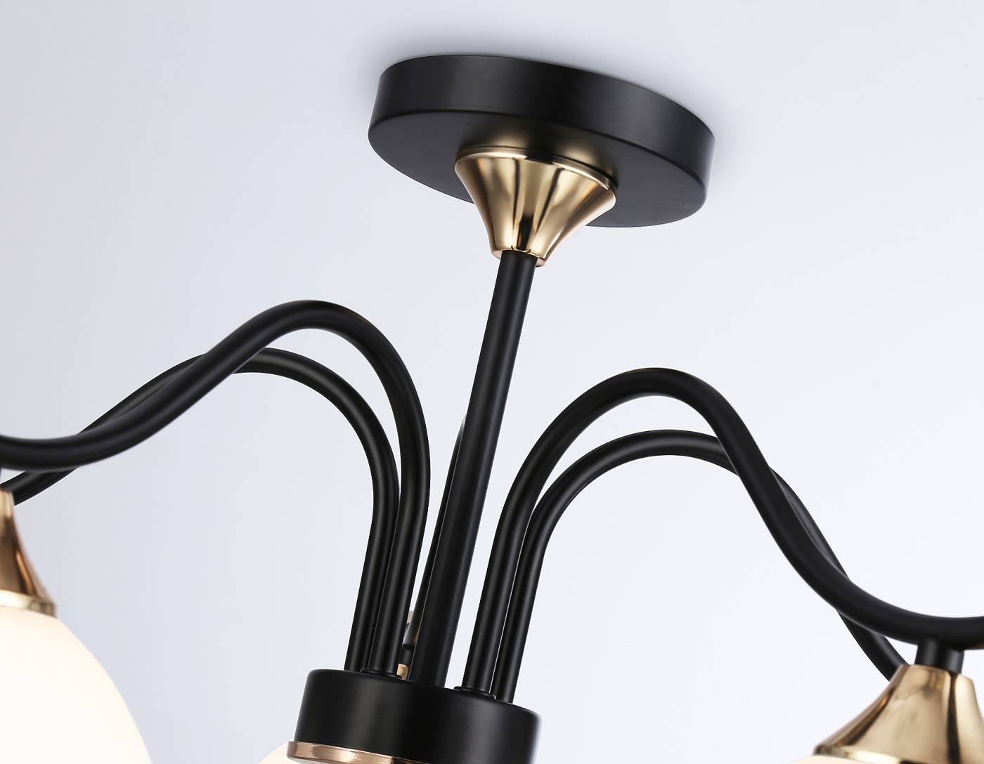 Потолочная люстра Ambrella Modern TR3162