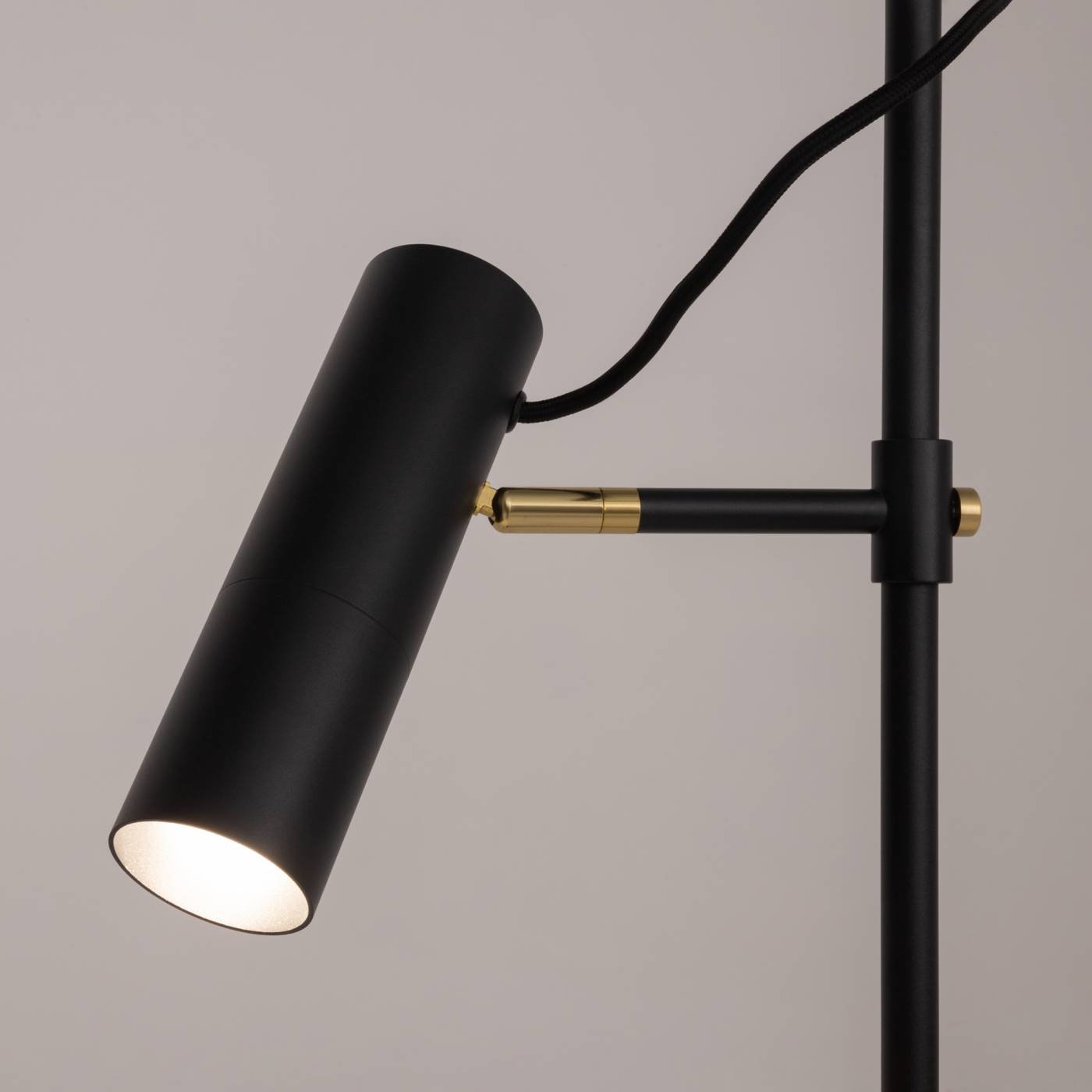 MOD129FL-01B Торшер Maytoni Bansky MOD129FL-01B