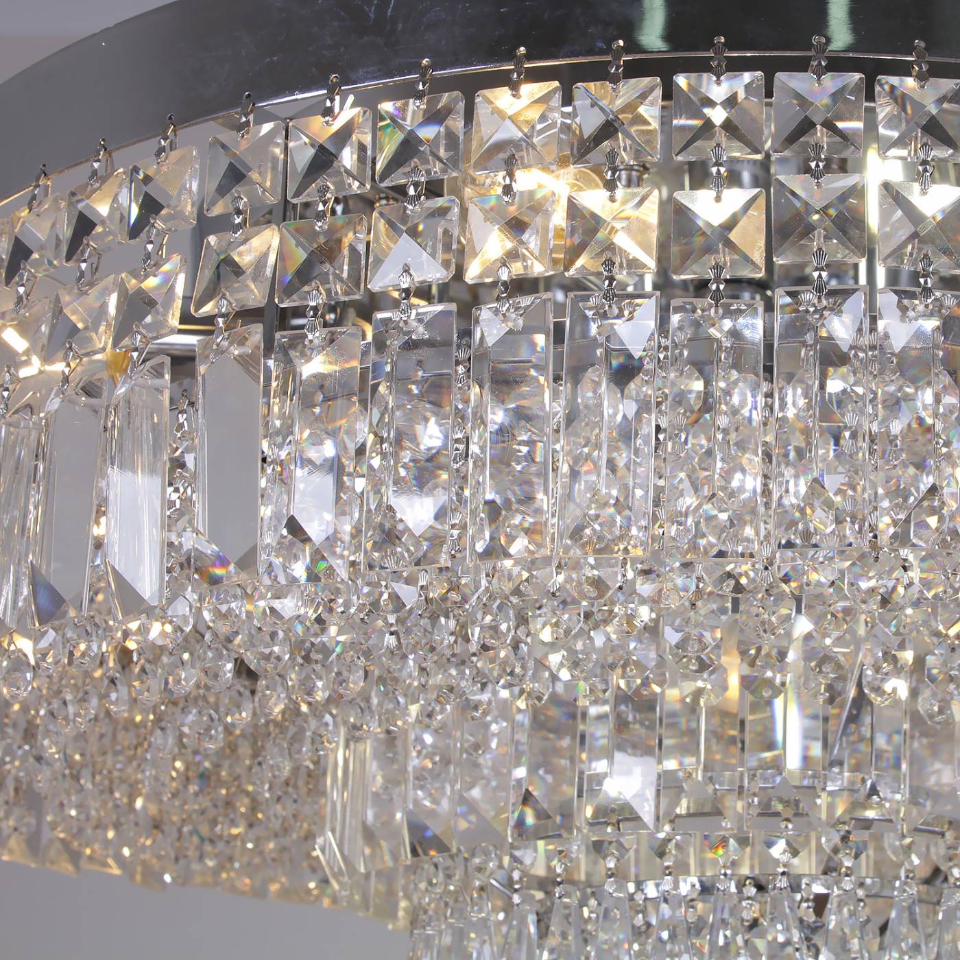 Потолочная люстра Reluce 09370-0.3-600