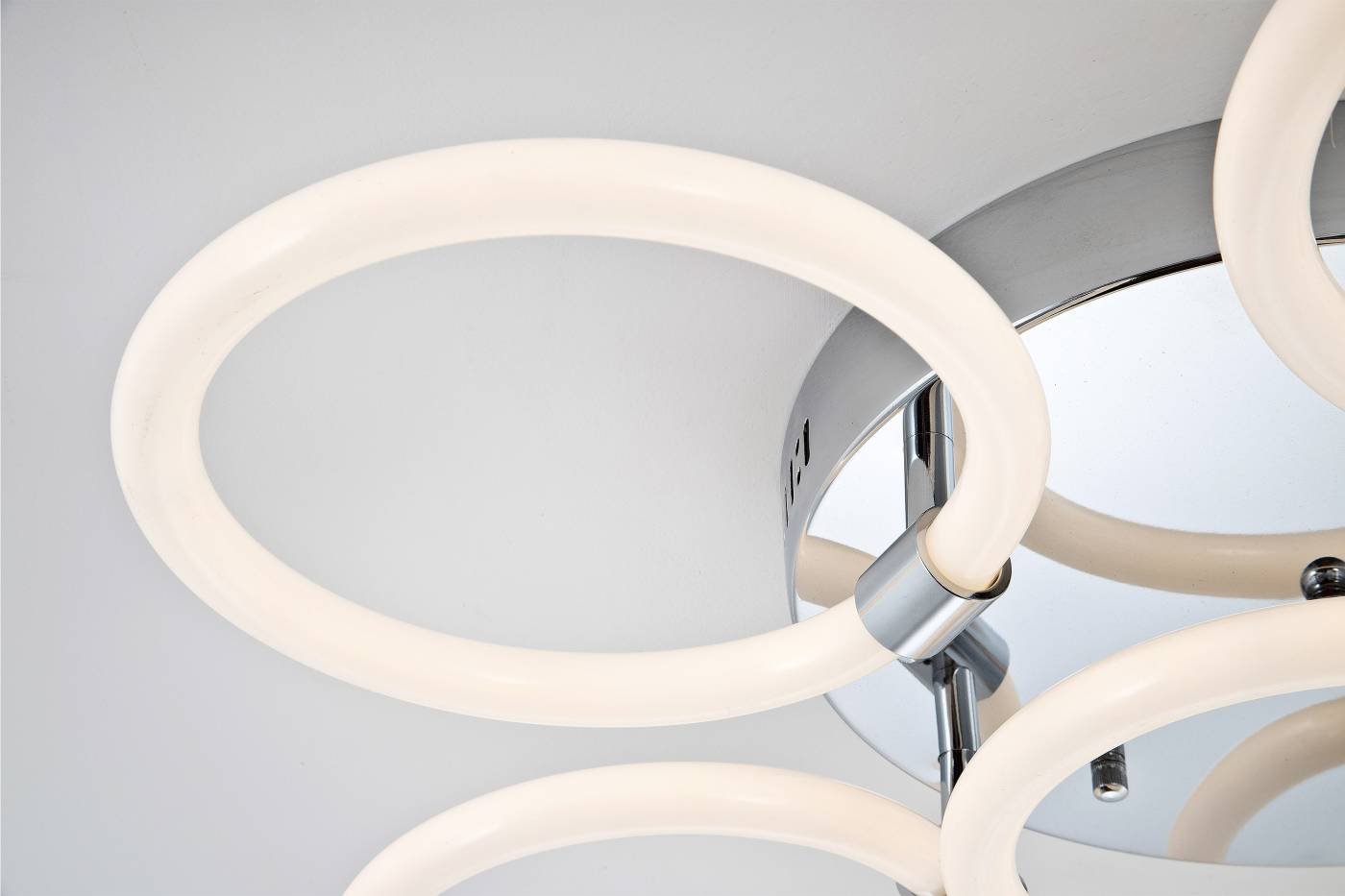 L2022-6 Потолочная люстра L LED4U L2022-6
