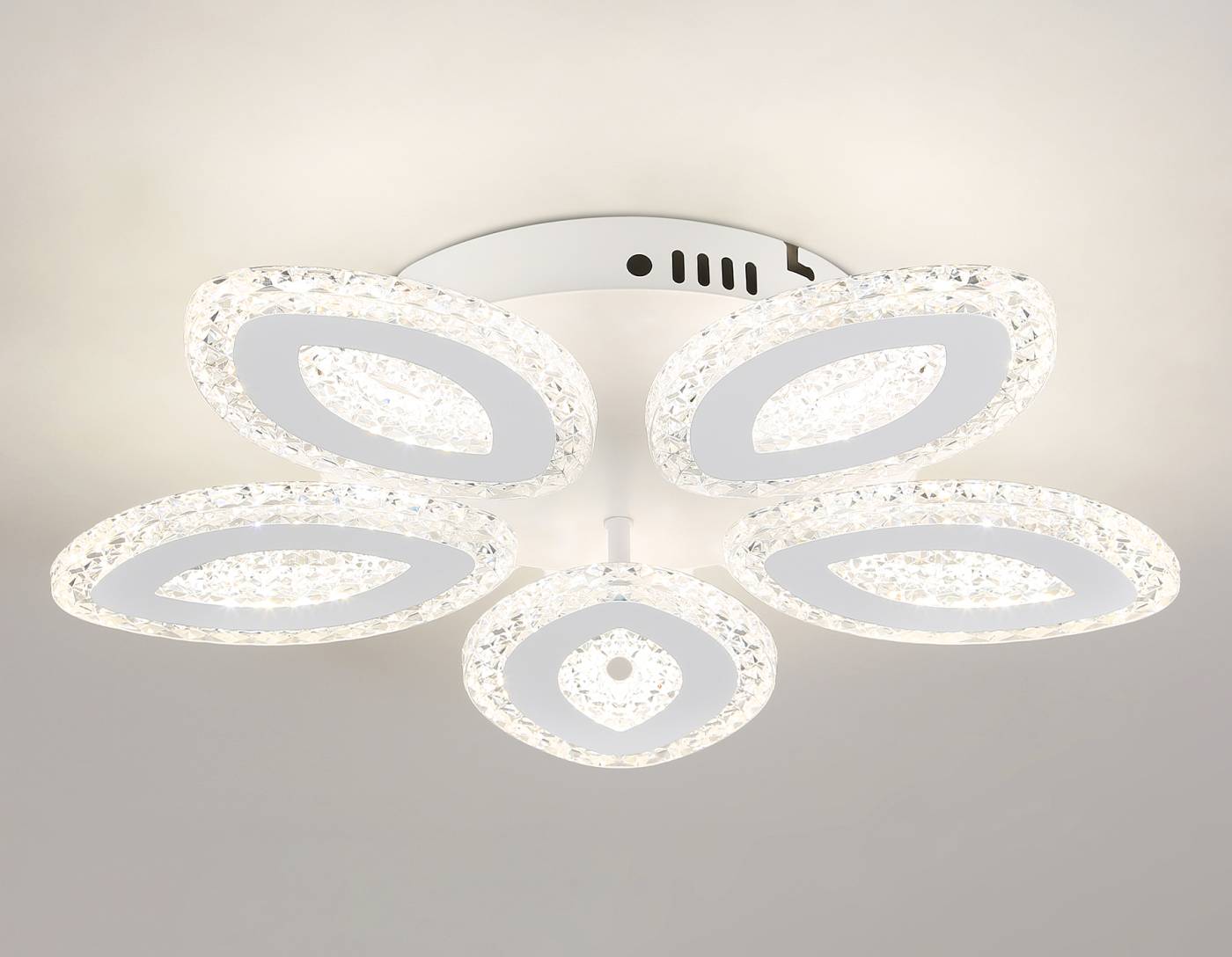 Потолочная люстра Ambrella Original FA4015