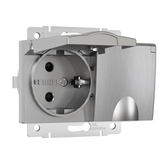 W1172209/ Розетка двойная влагозащ. с зазем. с защит. крышками и шторками (серебряный рифленый) Розетка Werkel W1172209/ Розетка двойная влагозащ. с зазем. с защит. крышками и шторками (серебряный рифленый)